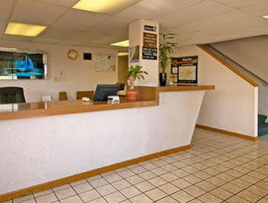 Super 8 By Wyndham Ashland Hotel Bagian luar foto